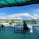 D N Homestay, Sky Residence, Kk