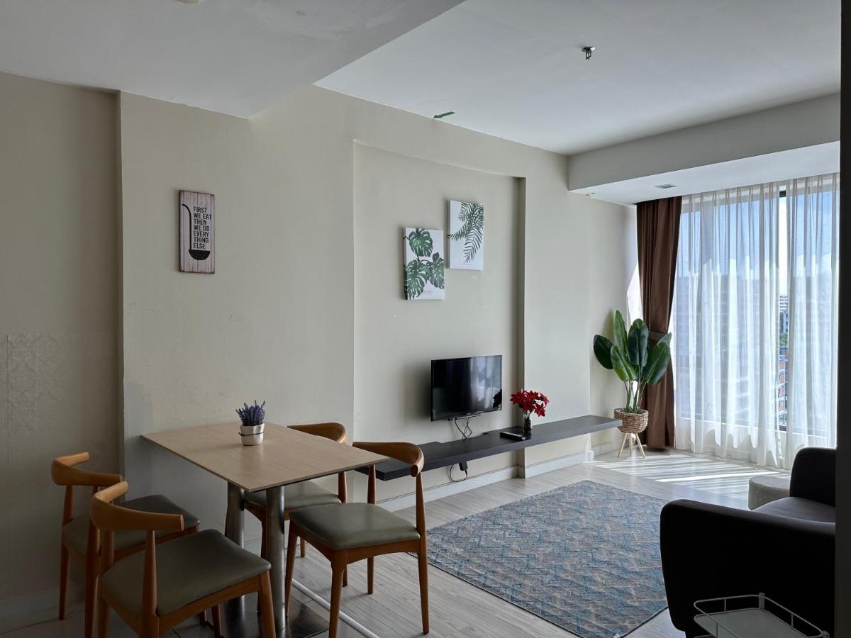 D N Homestay, Sky Residence, Kk Apartment